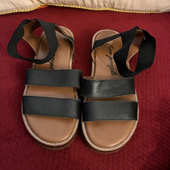 Free People Shoes - Free People Black Leather Sandals